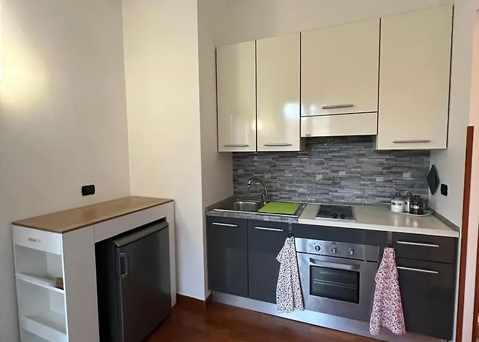 L'attichetto Di Via Padova Апартаменты